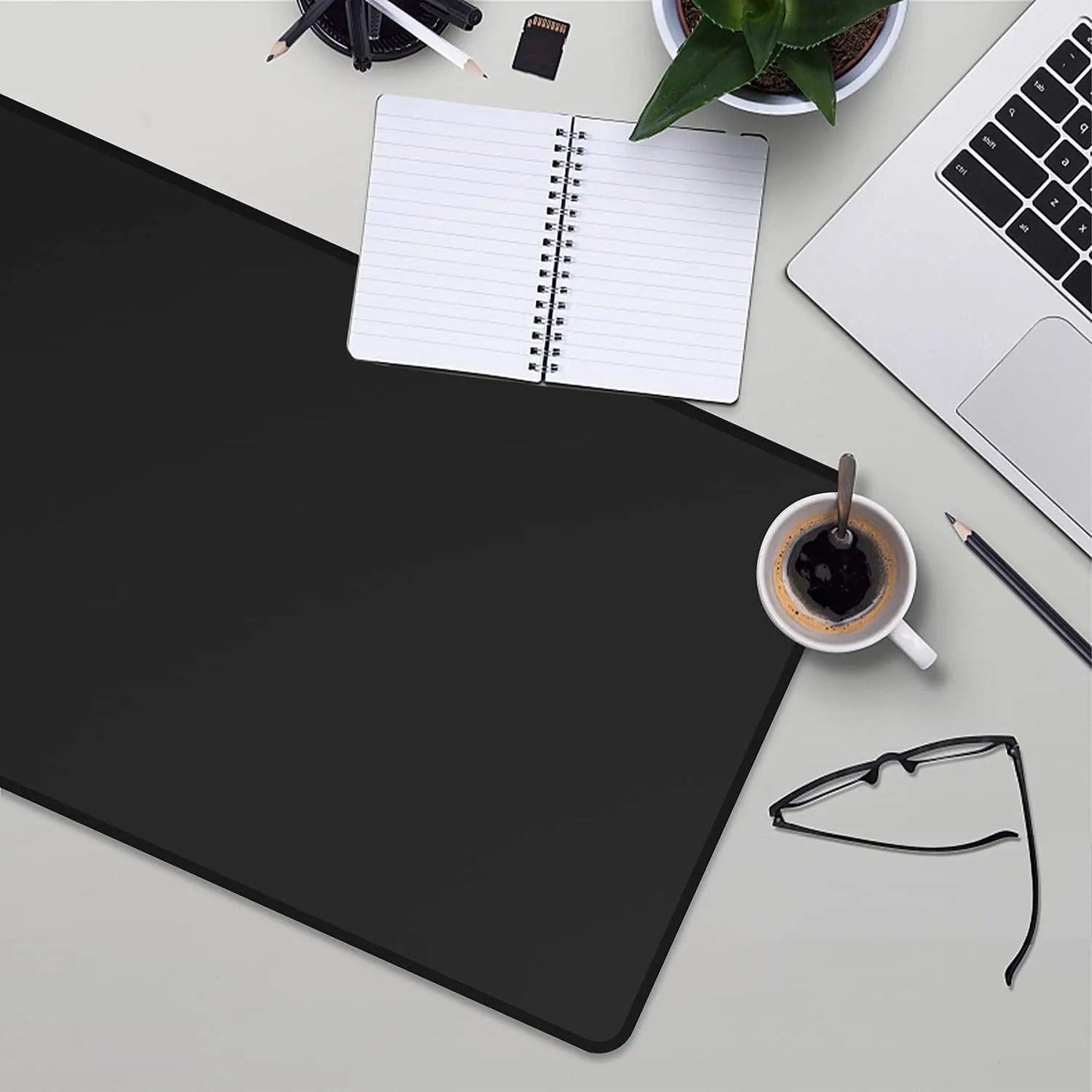 Mouse Pad Gamer 30x70cm Emborrachado - Resistente e Confortável! - Bishopen